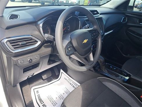 Used 2023 Chevrolet TrailBlazer LT image 15