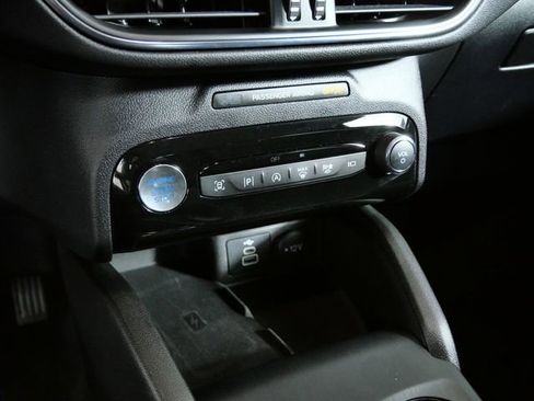 Certified 2024 Ford Escape Platinum image 19