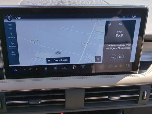 Certified 2023 Lincoln Corsair AWD w/ Equipment Group 101A image 24