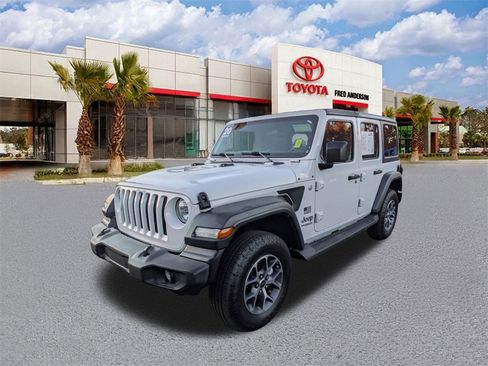 Used 2020 Jeep Wrangler Unlimited Freedom Edition image 8