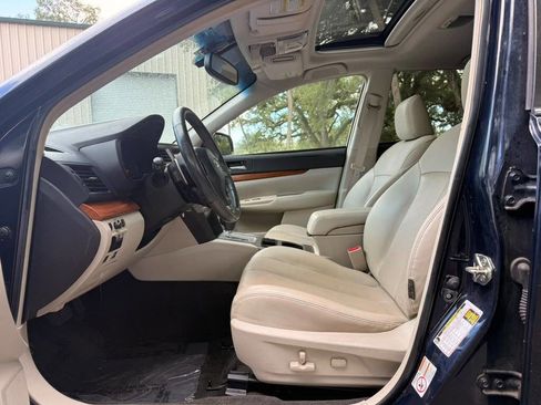 Used 2014 Subaru Outback 2.5i Limited AWD/4WD image 8