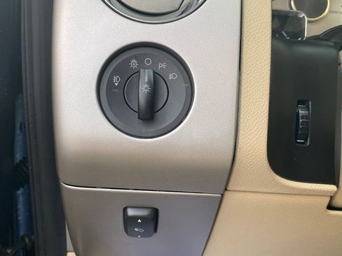 Used 2011 Ford Expedition XLT w/ 201A Rapid Spec Order Code image 24