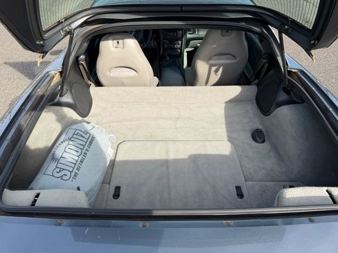 Used 2003 Chevrolet Corvette Coupe w/ Preferred Equipment Group image 10