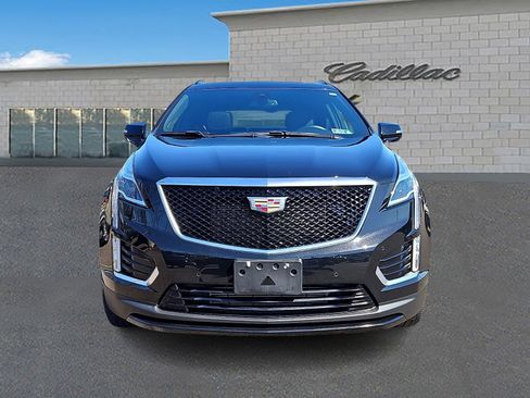 Certified 2022 Cadillac XT5 Sportv image 2