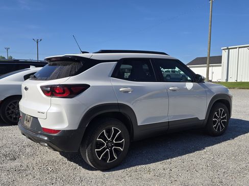 Used 2024 Chevrolet TrailBlazer ACTIV w/ Driver Confidence Package image 4