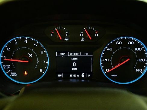 Used 2019 Chevrolet Equinox LS w/ LS Convenience Package image 34