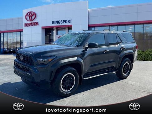 Used 2025 Toyota 4Runner TRD Off-Road Premium image 1