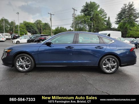 Used 2023 Honda Accord EX-L image 2