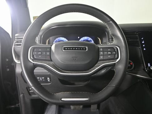 Used 2022 Jeep Wagoneer Series III image 34