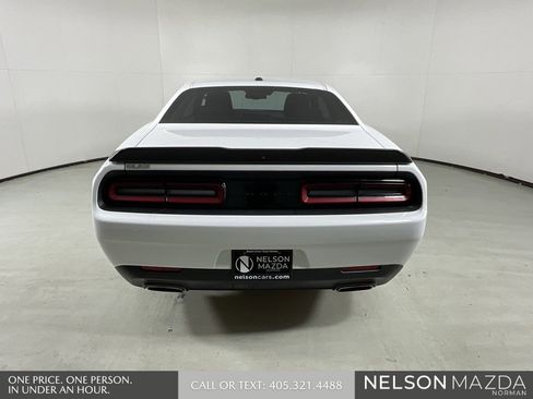 Used 2021 Dodge Challenger SXT w/ Blacktop Package image 9