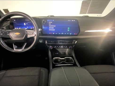 Used 2024 Chevrolet Traverse LT AWD/4WD image 15