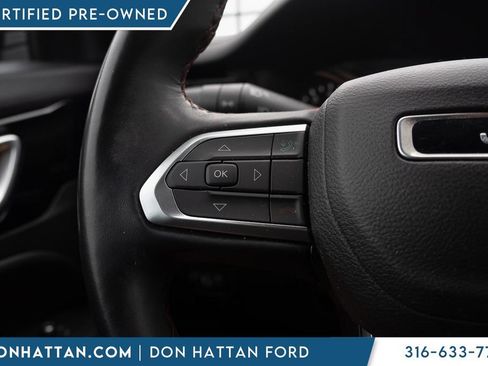 Used 2022 Jeep Compass Trailhawk w/ Trailhawk Convenience Group AWD/4WD image 13