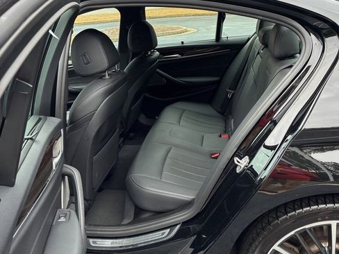 Used 2021 BMW 530i w/ M Sport Package image 14