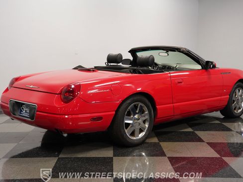 Used 2003 Ford Thunderbird image 12