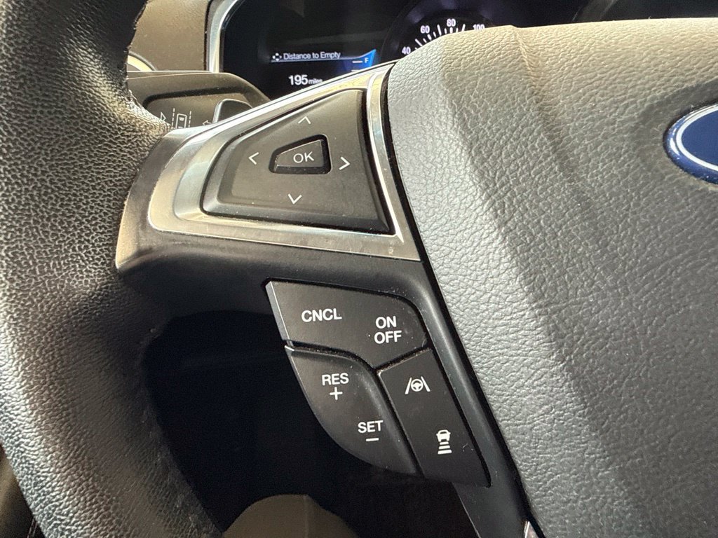 Used 2019 Ford Edge Titanium w/ Cold Weather Package AWD/4WD image 17