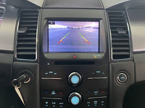Used 2014 Ford Taurus SEL w/ Equipment Group 201A FWD image 26