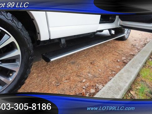 Used 2015 Lincoln Navigator L 4WD image 25