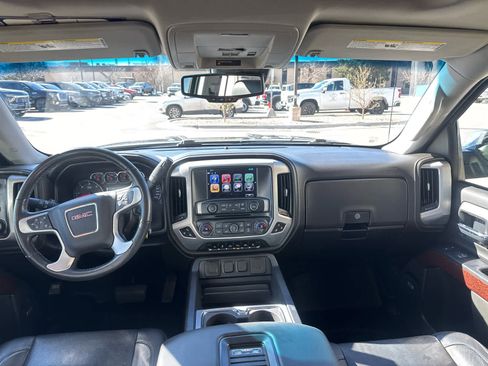 Used 2018 GMC Sierra 1500 SLT image 37