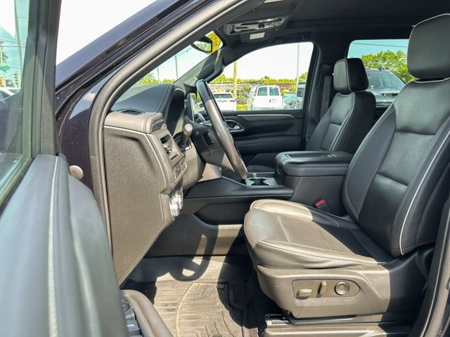 Used 2023 GMC Yukon SLT AWD/4WD image 30