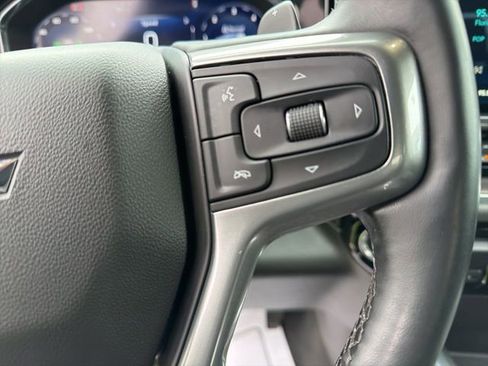 Used 2025 Chevrolet Silverado 1500 LTZ AWD/4WD image 24