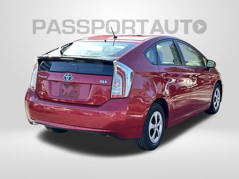 Used 2015 Toyota Prius Four image 5