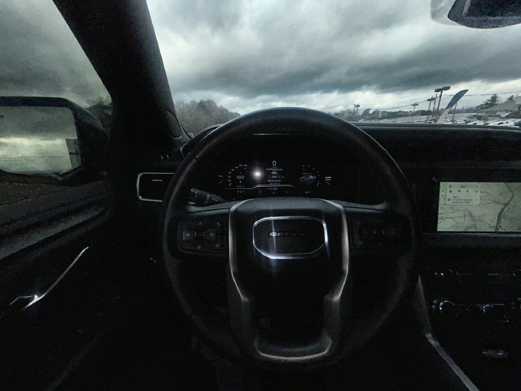 Used 2023 GMC Yukon Denali AWD/4WD image 20