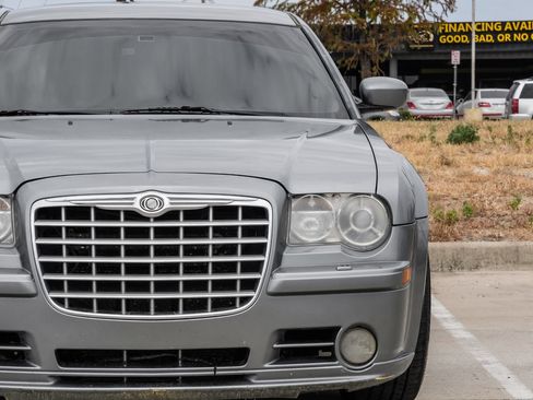 Used 2006 Chrysler 300 SRT8 w/ SRT Option Group II RWD image 46
