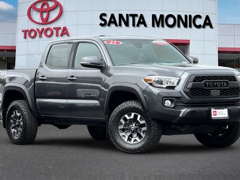 Certified 2021 Toyota Tacoma TRD Off-Road w/ Technology Package RWD image 2