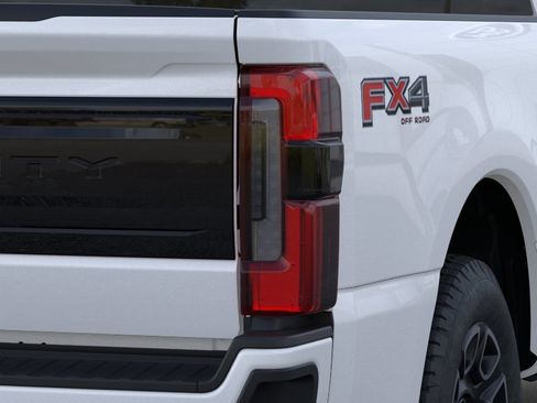 New 2026 Ford F250 Platinum w/ FX4 Off-Road Package AWD/4WD image 23