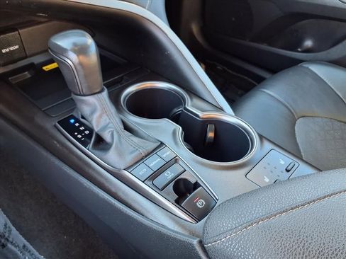 Used 2024 Toyota Camry XSE image 9