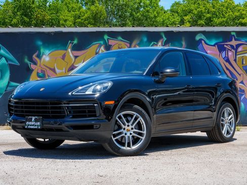 Used 2019 Porsche Cayenne S AWD/4WD image 5