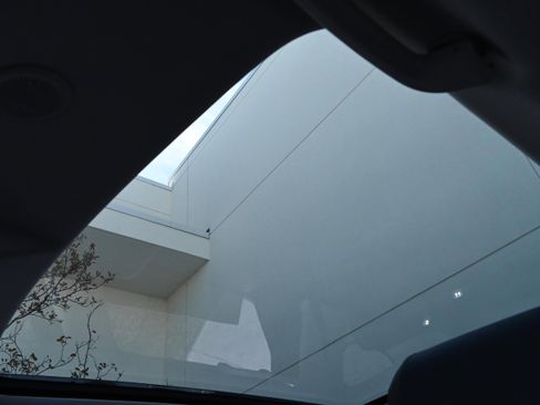 Used 2024 Land Rover Discovery Sport S image 25