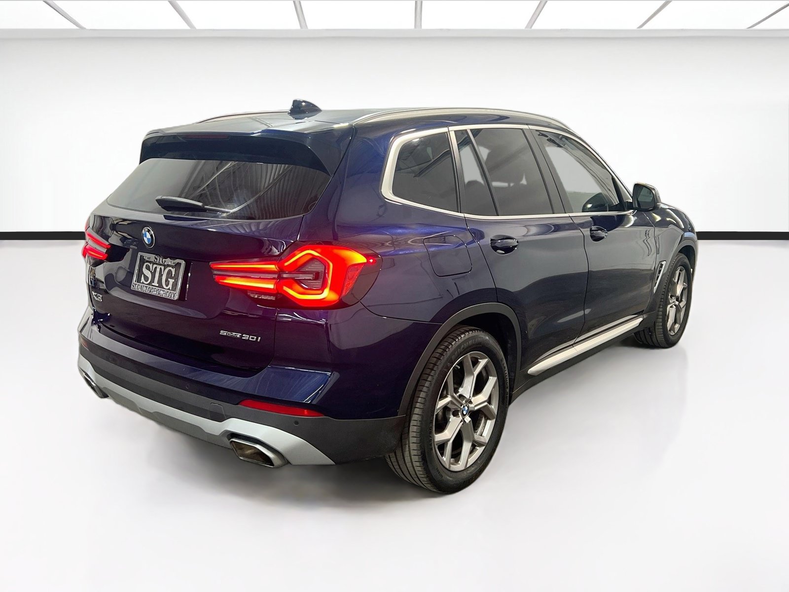 Used 2022 BMW X3 sDrive30i w/ Convenience Package RWD image 4