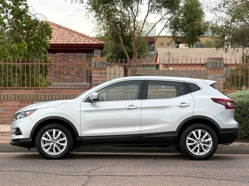 Used 2021 Nissan Rogue Sport S AWD/4WD image 3