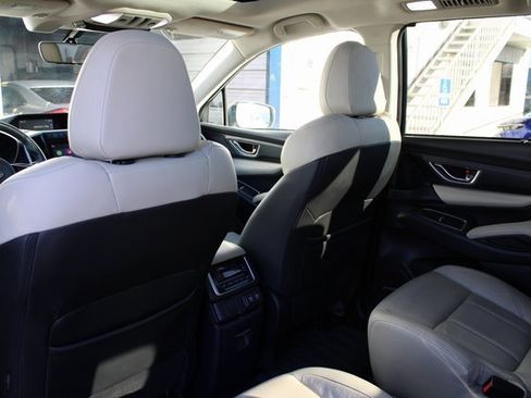 Used 2020 Subaru Ascent Limited w/ Technology Package image 16