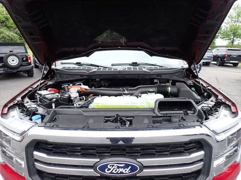 Certified 2025 Ford F150 Lariat w/ Equipment Group 501A Mid AWD/4WD image 16