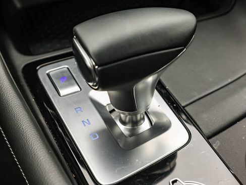 Used 2026 Genesis G70 2.5T RWD image 25