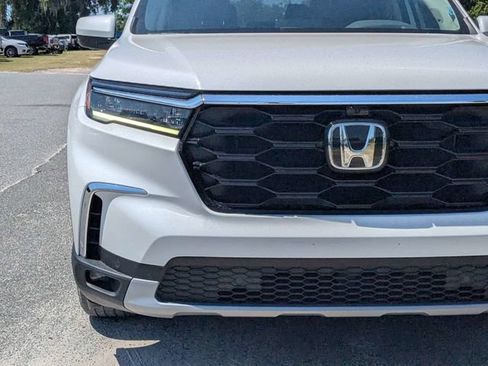 Used 2023 Honda Pilot Elite image 10