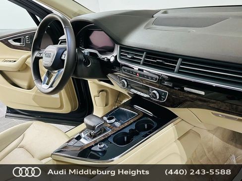 Used 2017 Audi Q7 3.0T Prestige image 9