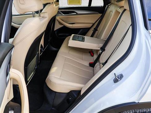 Used 2025 BMW X4 xDrive30i image 23