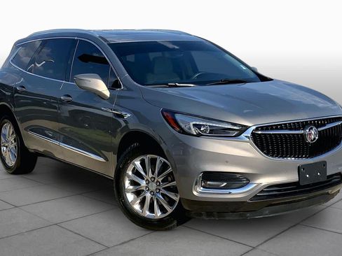 Used 2019 Buick Enclave Premium w/ Experience Buick Package AWD/4WD image 3