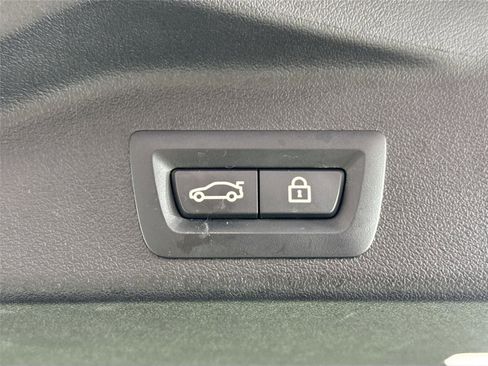 Used 2020 BMW X5 xDrive50i w/ Executive Package image 42