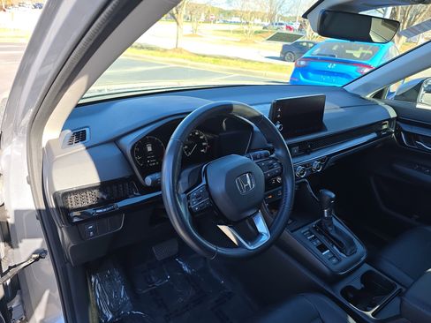 Used 2024 Honda CR-V EX-L image 16