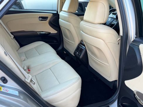 Used 2014 Toyota Avalon Limited image 55