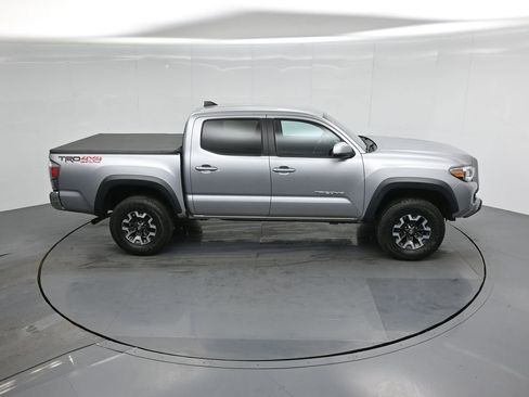 Used 2020 Toyota Tacoma TRD Off-Road image 35