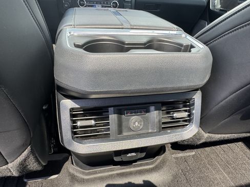 Used 2025 Ford F450 Platinum w/ FX4 Off-Road Package AWD/4WD image 27