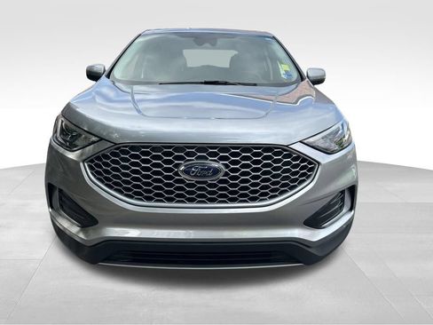 Used 2024 Ford Edge SEL AWD/4WD image 9