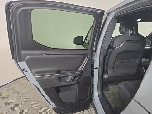 Used 2023 Rivian R1T Adventure image 17