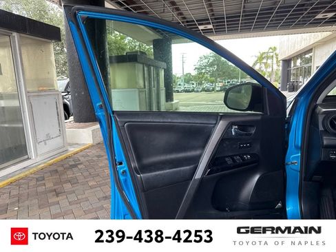 Used 2017 Toyota RAV4 Limited w/ Advanced Technology Package AWD/4WD image 14
