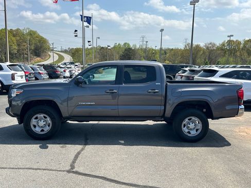 Used 2023 Toyota Tacoma SR5 RWD image 5